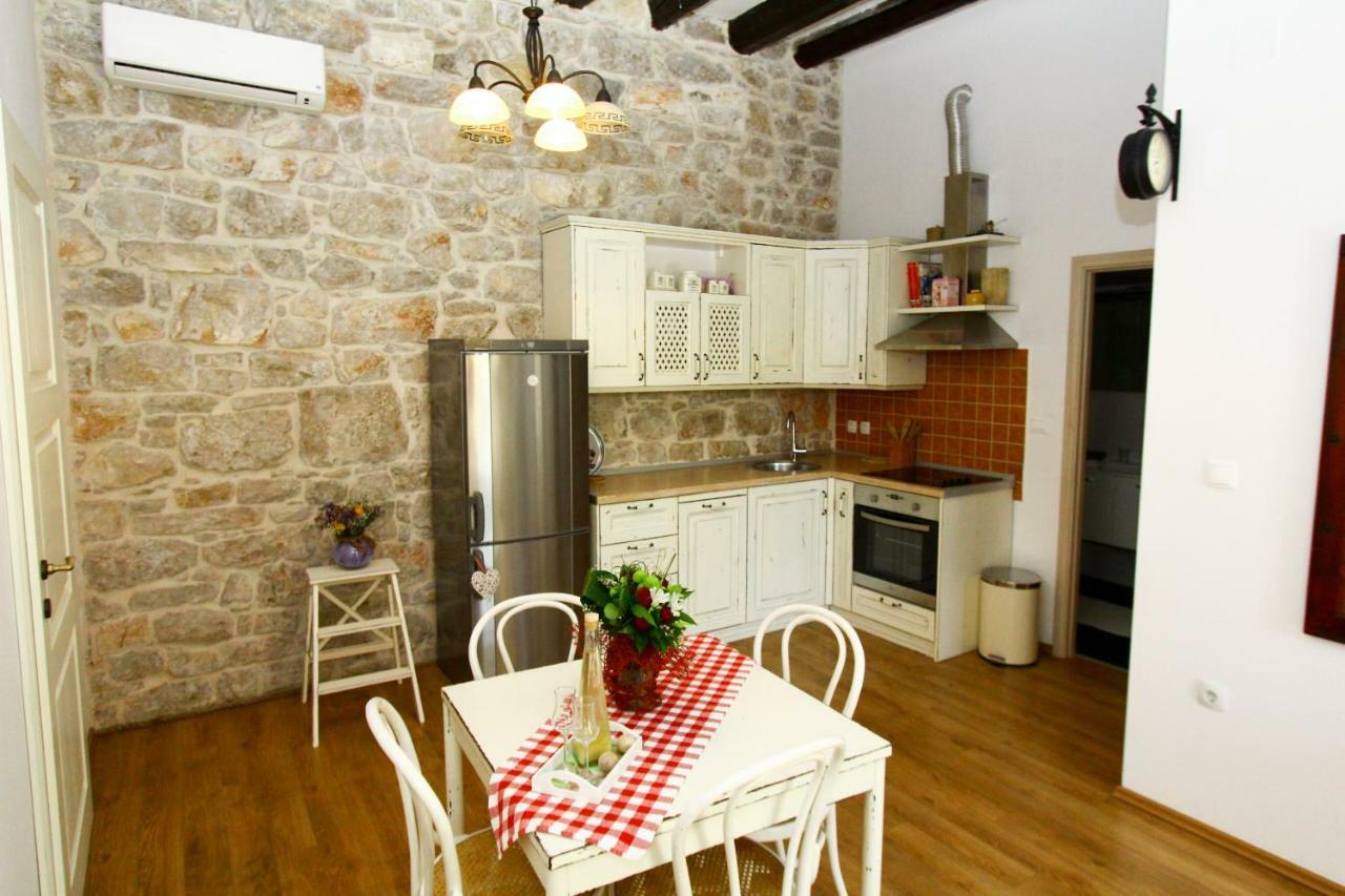 Old House Leilighet Sveti Filip i Jakov Eksteriør bilde